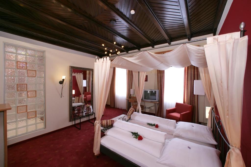 Altstadt-Hotel Zieglerbraeu Dachau Exteriör bild