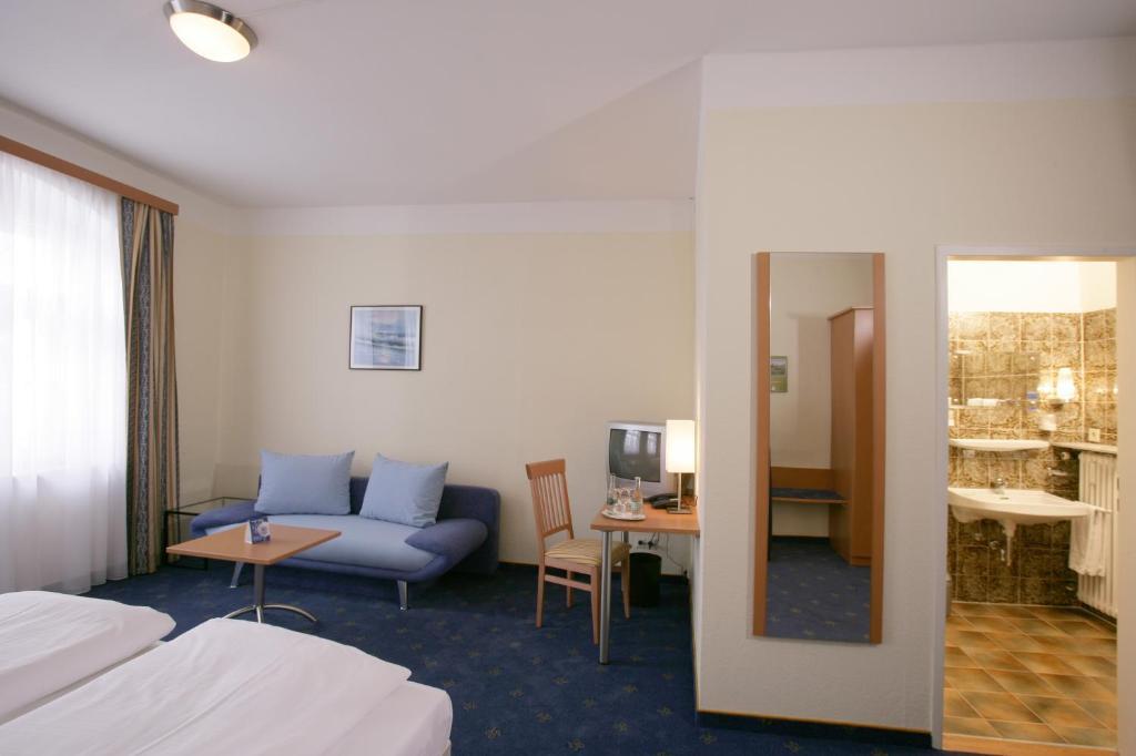 Altstadt-Hotel Zieglerbraeu Dachau Rum bild