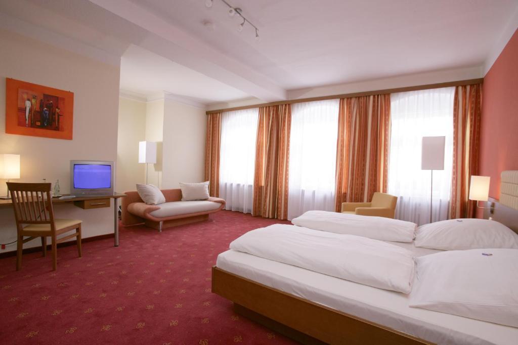 Altstadt-Hotel Zieglerbraeu Dachau Rum bild