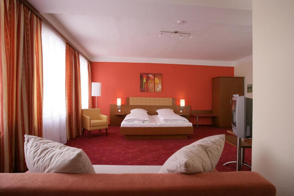 Altstadt-Hotel Zieglerbraeu Dachau Rum bild