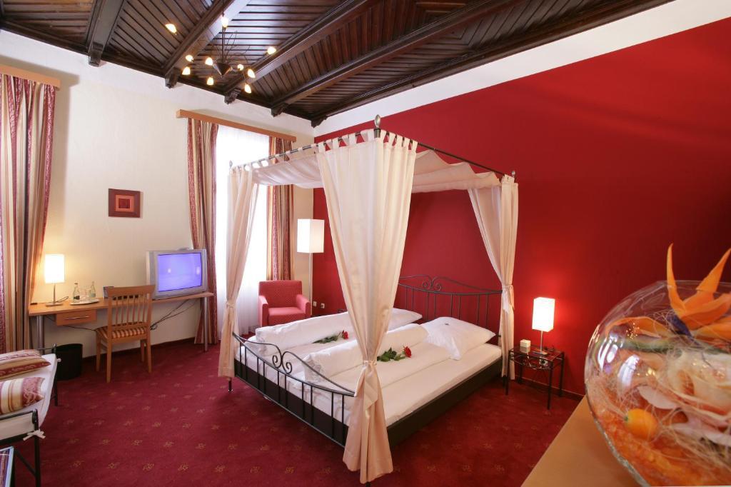 Altstadt-Hotel Zieglerbraeu Dachau Rum bild